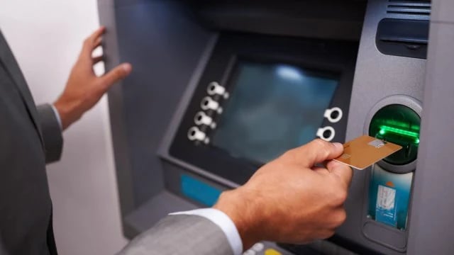 Truffa dello scontrino Bancomat: perché non lasciarlo mai allo sportello